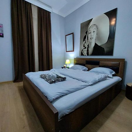 Guesthouse Different 第比利斯 外观 照片