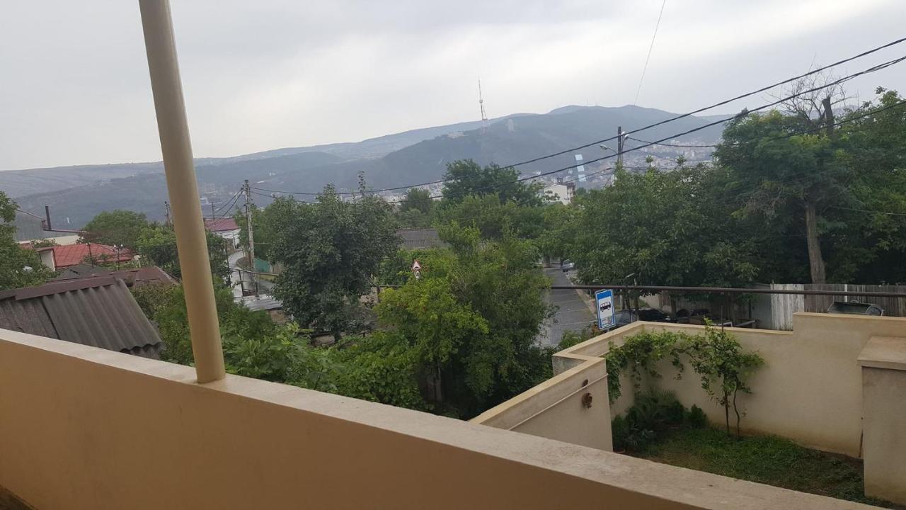 Guesthouse Different 第比利斯 外观 照片