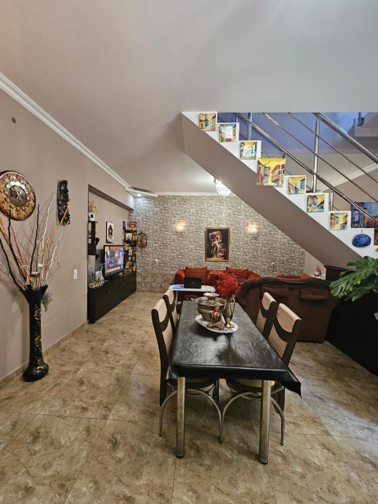 Guesthouse Different 第比利斯 外观 照片