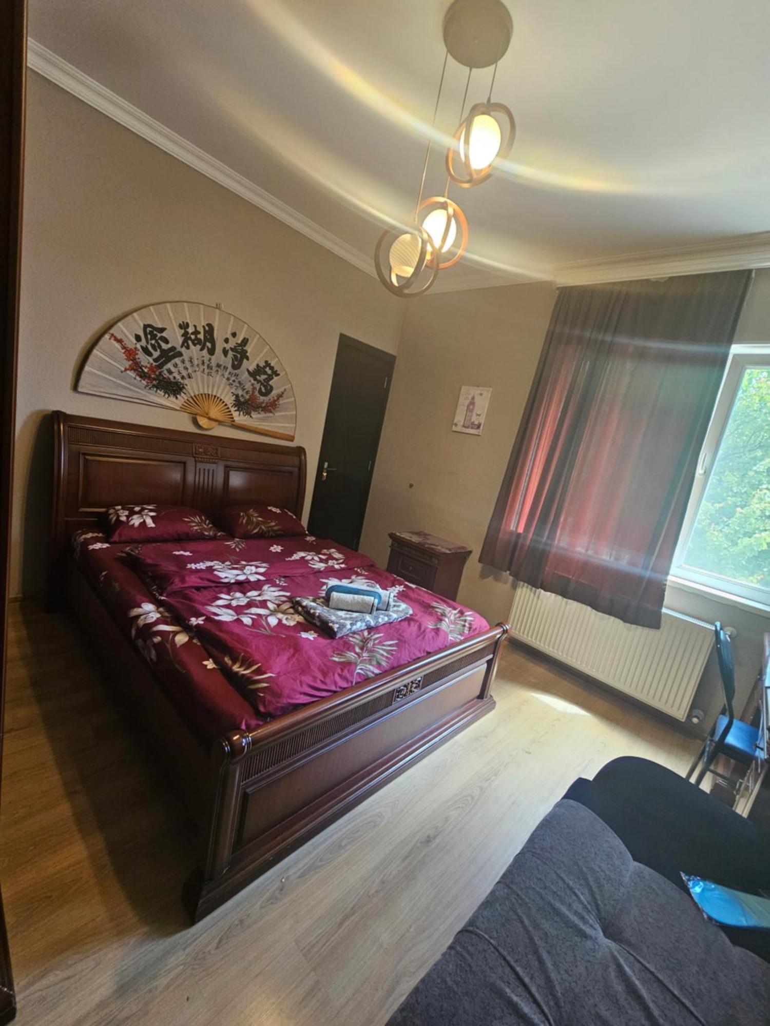 Guesthouse Different 第比利斯 外观 照片