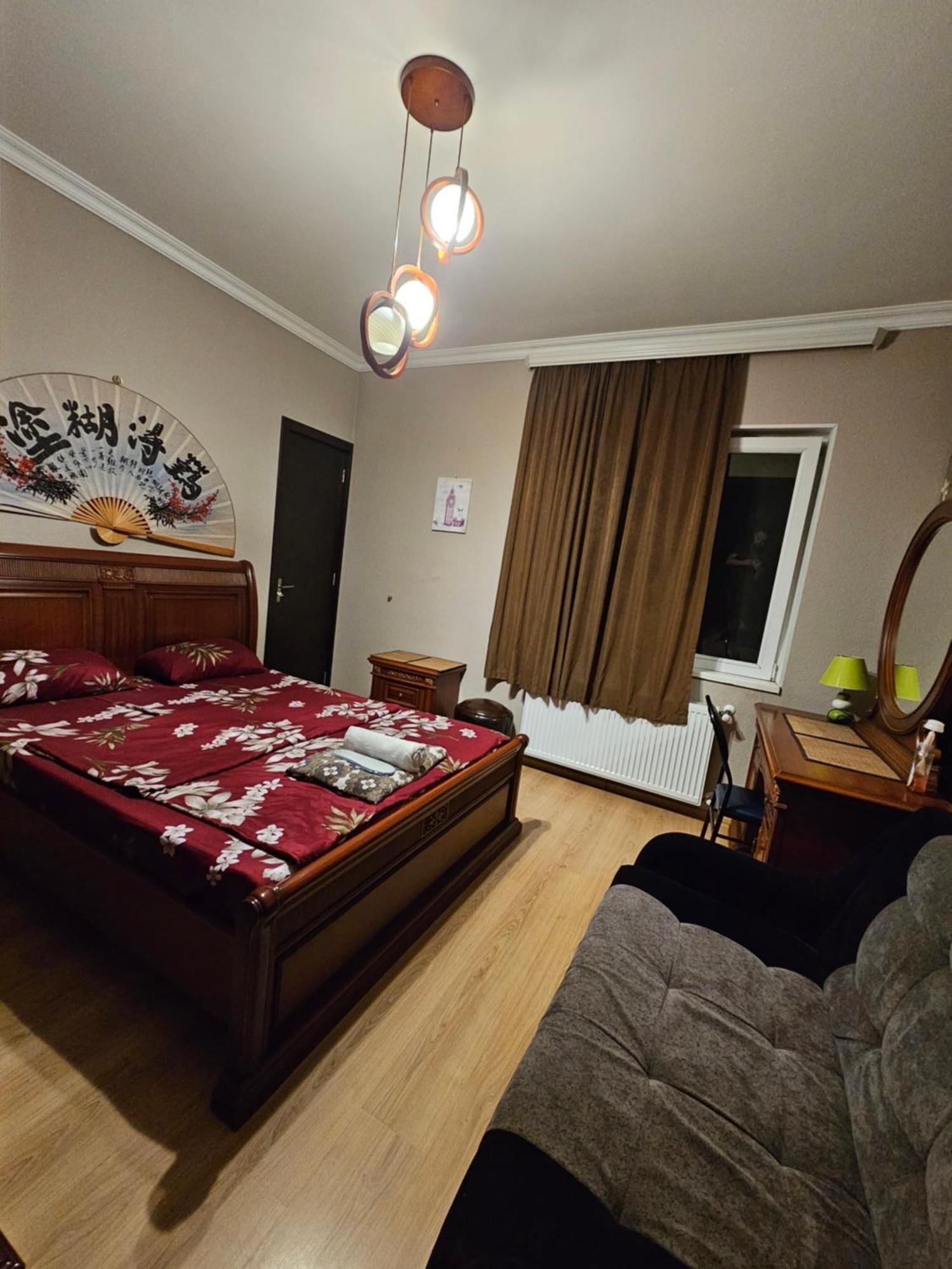 Guesthouse Different 第比利斯 外观 照片
