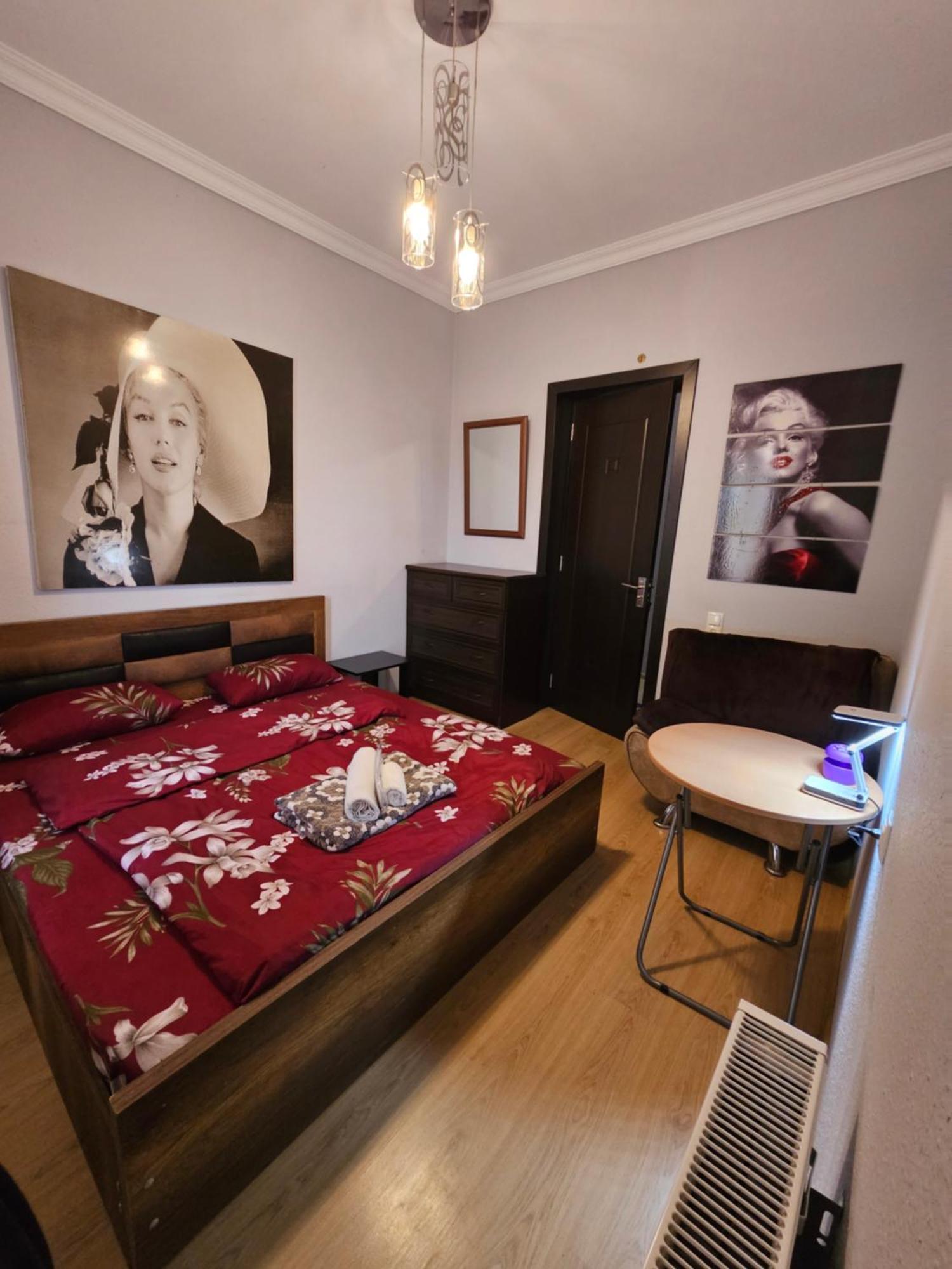 Guesthouse Different 第比利斯 外观 照片